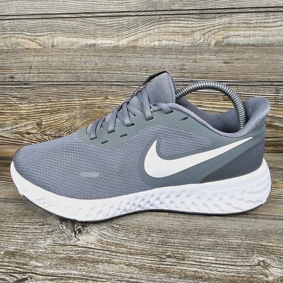 Nike Revolution Gray Sneakers Men's Size 8W - Picture 7 of 9